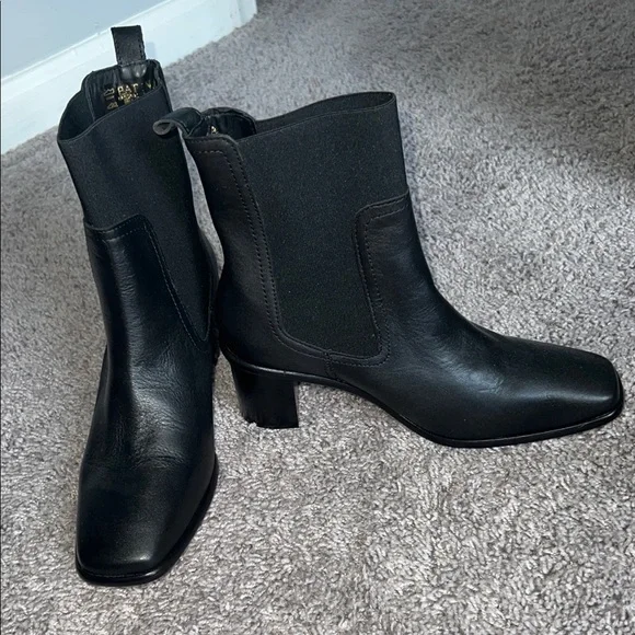 New Black Vero Chelsea Ankle Boots with Elastic Panels, size 10.5 - Picture 7 of 7